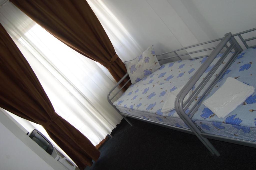 Hostel Litovoi Boekarest Kamer foto