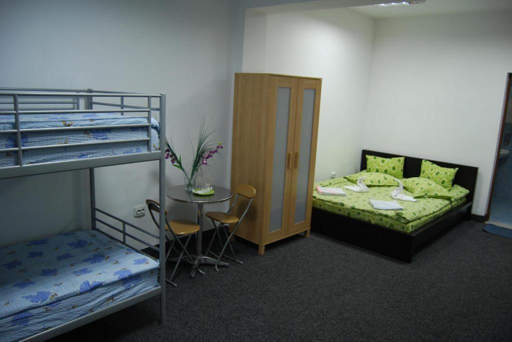 Hostel Litovoi Boekarest Kamer foto