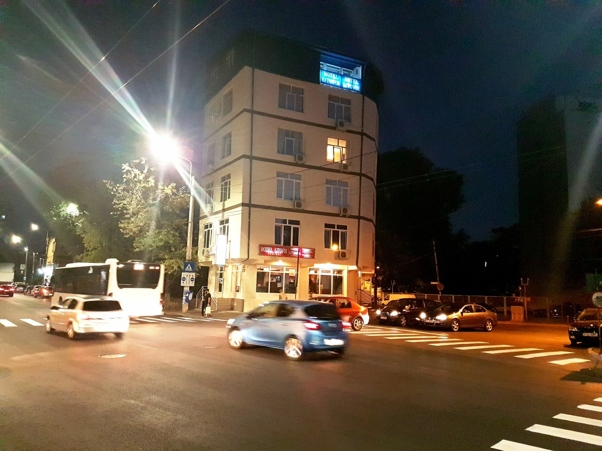 Hostel Litovoi Boekarest Buitenkant foto